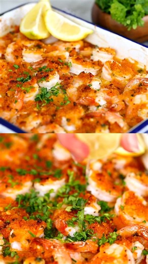Easy baked shrimp scampi 🍤✨ Juicy shrimp in garlic butter with a crispy parmesan topping! Its simple, delicious, and perfect for busy nights or easy entertaining 😋😍💛 Recipe in the comments 👇👇👇 | Diethood