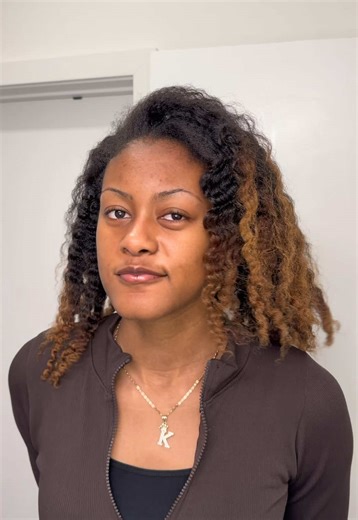 These braid out results🤩 Doing a braid out on stretched hair is one of my favorite low manipulation styles and it always gives me the best results🌱 #braidout #naturalhairstyle #4ahair #naturalhairtiktok #fyp