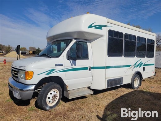 2006 Ford E450 2WD Starcraft Allstar Municipal Transit Bus | Transportation