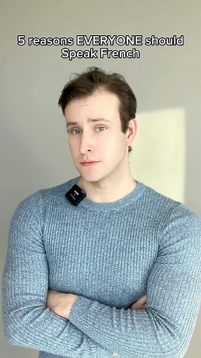 5 reasons EVERYONE should speak French 😎🇫🇷 #French #FrenchTeacher #FrenchLesson #Français #FrenchLife #ProfDeFrançais #FrenchLifestyle #ApprendreLeFrançais #LearnFrench #Polyglot #SpeakFrench #Funny #Memes #Fun | Chase In French