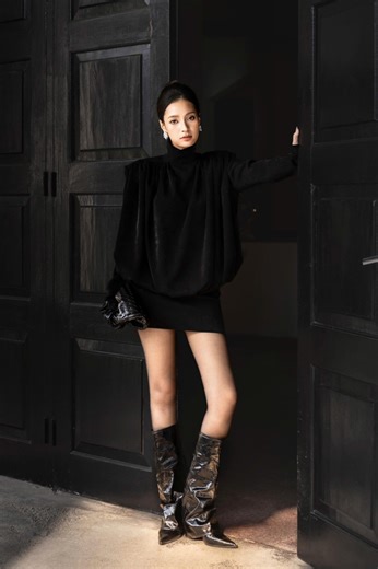 Muse in REINA 🥰 | New items from 𝐀𝐬𝐭𝐫𝐚𝐥 𝐀𝐬𝐭𝐞𝐫𝐢𝐬𝐦 collections | Reina