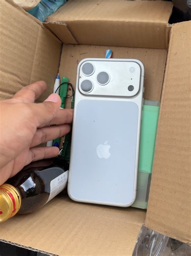 Ultimate Guide to iPhone Unboxing and Customization