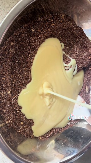 Rum balls Ingredients: 1/2 cup cocoa powder 2 & 1/2 cups desiccated co... | recipes