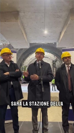 Abbattuto diaframma stazione Eav Di Vittorio, ora Capodichino è più vicino
