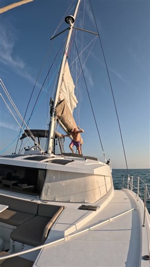 Hoisting the Main sail!