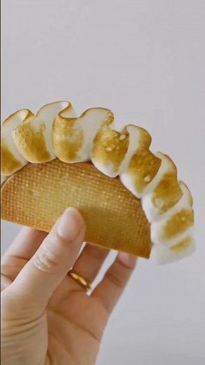 レモンタルトの作り方｜サンド仕立てのメレンゲレモンタルト