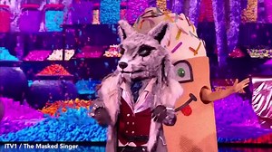The Masked Singer: Wolf sings 'The Candy Man'