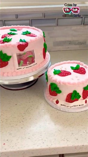 Strawberry Shortcake by TikTokER alittlecake4u