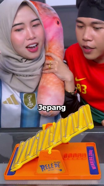 LOSER WHO FAILS TO NAME A WORLD CUP SOCCER TEAM GETS HIT WITH A KFC CHICKEN HAMMER 😱 PORTUGAL IS ...