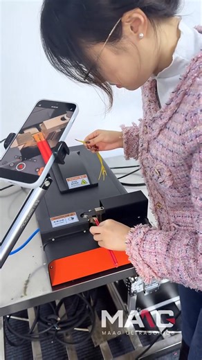 Ultrasonic wire harness welding machine, using 4 mm² and 0.3 mm² wire harnesses for two-to-four welding, with near-zero resistance after welding #WireHarnessProcessing #WireHarness #AutomotiveWireHarness #UltrasonicWireHarnessWeldingMachine | Vaghela Mansang