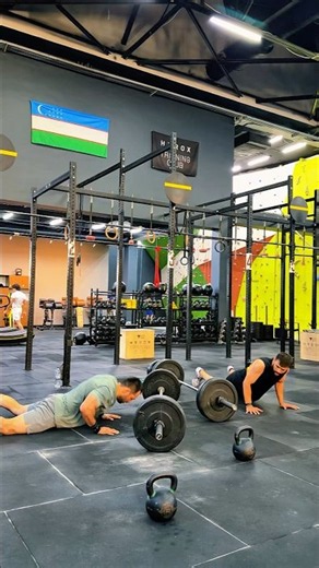 45 Min Team WOD 💀 Row Ladder + Accumulating Reps #shorts #crossfit #teamwork