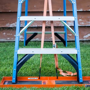 The Ladder Lockdown is an important safety device whether you're a contractor, or a homeowner! 🚧 Get it here: https://amzn.to/2mshObQ | In The Know Innovation