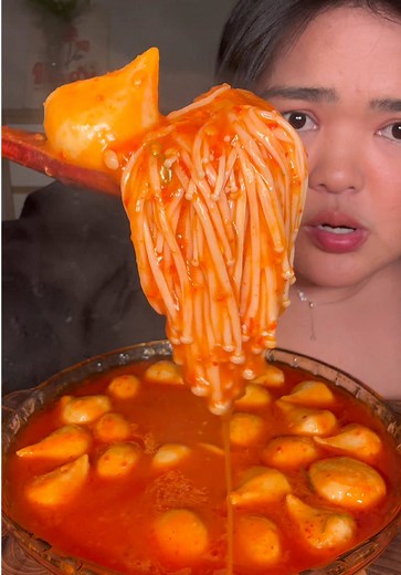 Seblak Dumpling Super Pedas Nikmati Kelezatan Mukbang