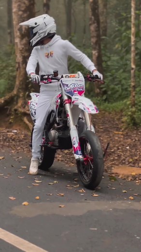 Enhance Your Look with New Dablin MX Store Decals