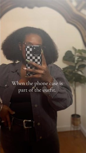 When your phone case is part of the outfit. #ootdguide #midsizefashion #ootd #styleguide