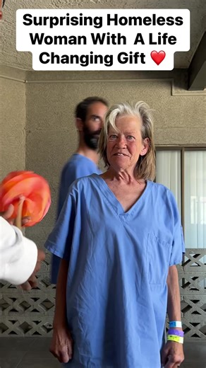Changing Homeless Woman’s Life Forever❤️ #trendingreels #fyp #birthday #love #kindness #viralvideo | Erick Sanchez