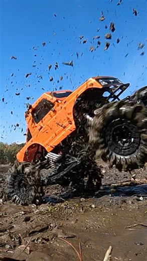 Keeprcfun on Instagram: "Gotta love some fun in the mud. Good times with the smt10 and proline mamba tires and a high powered @castlerc system and of course a @reefs_rc servo up front. #keeprcfun #mudbogger #rcmonstertruck #rccar #rcbasher"