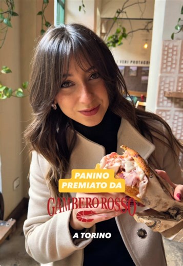 POV: scopri un posto semplice… ma il primo morso ti conquista. 👀 📍Siamo da Mollica in Piazza Madama Cristina 2 bis Torino No collaborazione . . #mollica #panino #sandwichtime #panineria #dovemangiareatorino