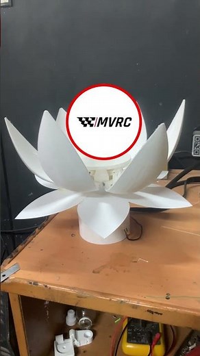 #3dprinted Automatic blooming Flower mechanism #esp32 #arduino #creality
