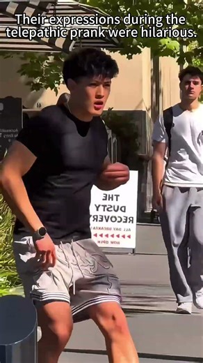 A public telepathic prank ☠️💀☠️#telekinesis #public #virlvideo #froyoupage #prank