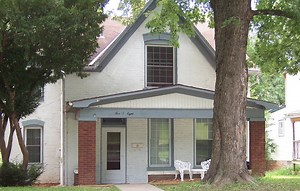 The Hauntings of the Sallie House | Paranorms