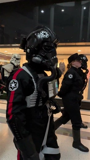 I Found the Star Wars Cast in a Shopping Centre! | Epic Star Wars Fan Event