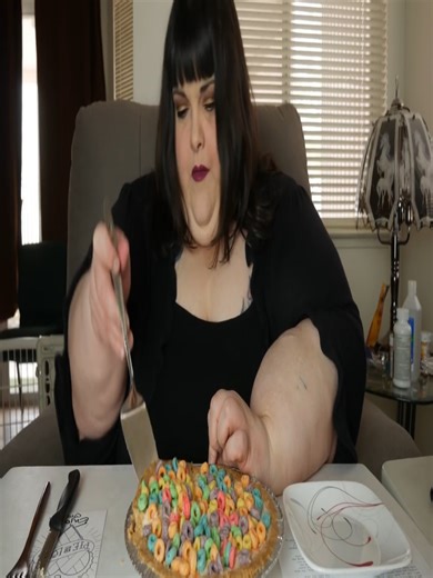 11K views · 96 reactions | Cereal Killer Pie with Serial Killers Mukbang #462 | Philomena48i | Facebook