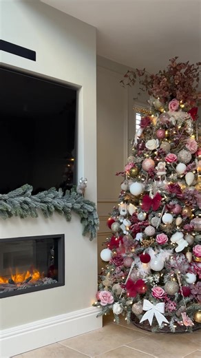 Christmas Interior Decor Ideas: Transform Your Living Room for the Holidays!