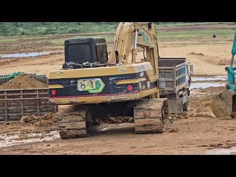 ทุกคนลองทายสิว่ารุ่นนี้อายุกี่ปีแล้ว CAT 320B