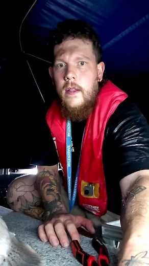 Fish number 2 from my Sunday sesh. 3/4oz green seeker featuring the @pristinelures PT125 doing the damage on this one again. With the warmer months it's essentially to get these fish back in the water as quick as possible. The surface temperatures of the water are far to hot to keep the fish in so I get the fish in the boat and unhook as quick as possible. A quick throw back to get the water flowing through their gills really quickly. Holding a fish in the surface of the water through these warm