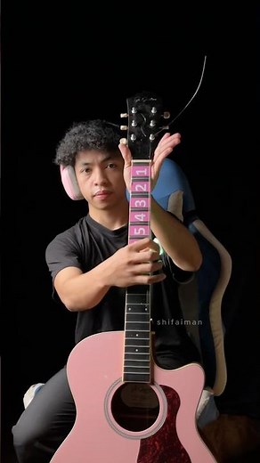 1 String Ngiti - Ronnie Liang