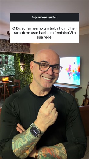 De acordo com o entendimento consolidado do Tribunal Superior do Trabalho e das normas de proteção à identidade de gênero, a pessoa trans deve utilizar o banheiro correspondente à sua identidade de gênero. #direitodotrabalhador #bancodehoras #ferias #justacausa #rescisaoindireta