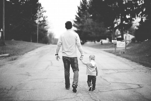 100  Best Compliments for Fathers: Nice Things to Say to Dad