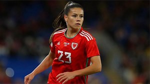 Morgan 'still starstruck' by team-mate Fishlock