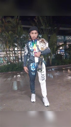 rova boxer🇲🇬💪🏻😈👿👊🏽🇲🇬 (@rova.boxer)’s videos with son original - Vani-Aro Razafindrak