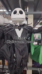 Walmart has some spooky Disney hanging decor for Halloween season! It’s posable too, so you can really spook it up. Evil Queen in old woman form is legit scary! 😱 #spookyseason #disneyhalloween #disneydecor #disneyhome | The Disney Fashionista