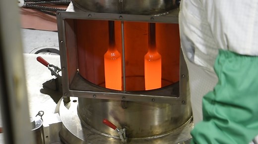 🔥Ever seen something pulled out of a 2,100°F furnace? Crews at the Hanford Vit Plant safely replaced red-hot melter bubblers—equipment that stirs molten glass inside the Waste Treatment and Immobilization Plant. Each of the plant's two melters hold 18 bubblers, which inject air into the molten glass to keep it moving and evenly heated. To safely replace the bubblers, crews used a metal tube called a consumable changeout box, which contains any potential contamination during removal. | Hanford S