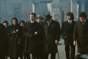 Reprise : dans « Les Grands Fusils », Alain Delon au sommet de son magnétisme en tueur à gages