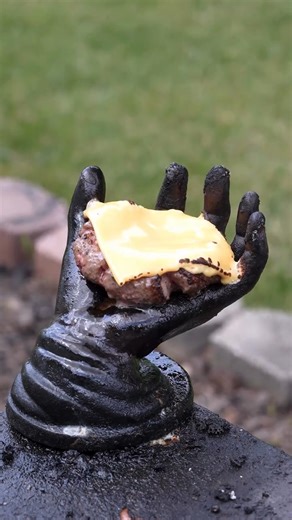 Cooking a cheeseburger on the hand of God 🍔 #satisfying #food #fblifestyle | Ohio Noah