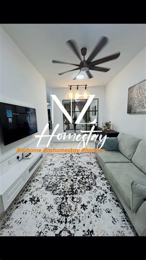 Looking for a homestay in Melaka? 👀 Try NZ Homestay Jasin Melaka! This homestay is spacious, fully furnished and comes with 3 comfortable bedrooms and 2 clean bathrooms, perfect for family stays or group trips! Car porch for 🚗🚗 ✅Autogate ✅CCTV at front and backyard ✅Grilled house ✅ Wifi, Unifi TV, Netflix ✅ Rice cooker, Kettle, Microwave, Peti sejuk, Basic Cooking Utensil ✅ Shower gel & shampoo ✅ Towel ✅ Iron and iron board ✅ Sejadah ✅ Laundry area with auto washing machine The house is locat