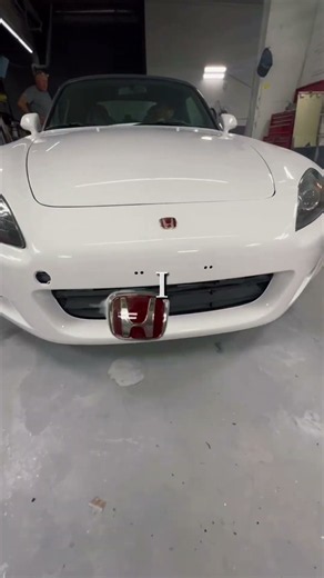 A legendary Honda S2000 getting the finish it deserves.