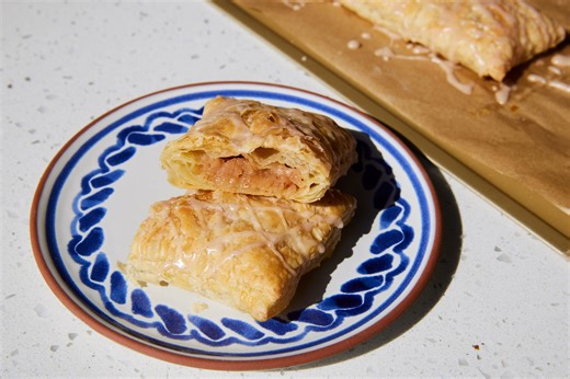 Apple Crisp Toaster Pastries Every Former 'Toaster Strudel Kid' Should Bake This Fall