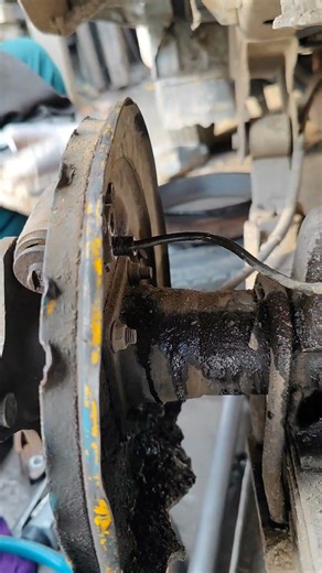 Rear Wheel Cylinder Replacement #shorts #brake #mechaniclife