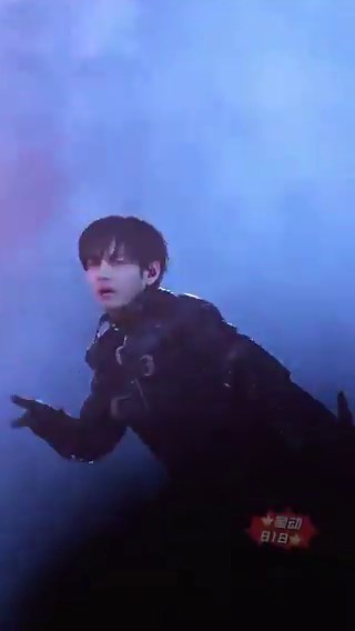 TAEHYUNG RUN BTS FANCAM OMG