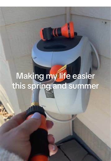 Bye-Bye Tangled Hoses: Innovative Retractable Hose Solution