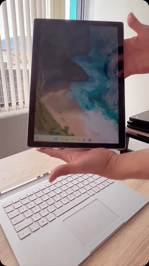 MICROSOFT SURFACE BOOK 2 💥 Microsoft Surface es una línea de dispositivos táctiles que incluye ordenadores y tablets. Están diseñados para integrarse con Microsoft 365 y otras aplicaciones. Llévalo a cuota con ADDI😌 | Tokyo