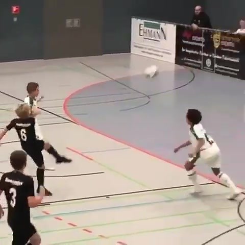 Take A Bow Kid..... That touch and finish is absolute filth 🤯 | Football Hunting Grounds