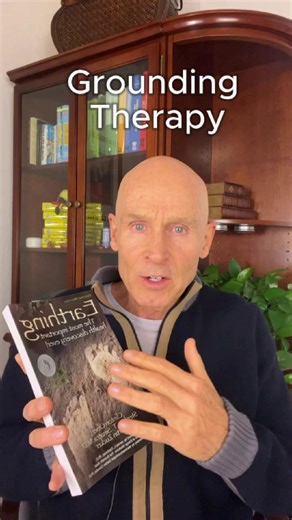 🤯 Grounding is a POWERFUL health tool! Dr. John interviewed Clint Ober, the innovator of Earthing, to uncover its amazing benefits. The research is truly incredible, showing that grounding can change your biochemistry and electromagnetic frequency to improve inflammation, mood, and immunity. Can't get outside? Clint created Grounding Mats, Blankets, and Pillowcases so you can connect to the Earth's energy 24/7. Tap the link to hear the full interview! #Earthing #Grounding #ClintOber #DrJohn #We