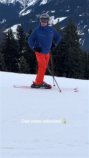 Live Love Orange-Blue Colorblock Skiing Style