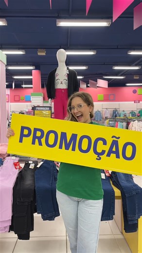 Calça Jeans ou Sarja Infantil por R$49,99!? 😱👖 Preço imperdível pra finalmente renovar o guarda-roupa da criançada! 🤑 🔹 Menino ou Menina 🔹 Tamanhos do 1 ao 16 🔹 Várias cores e modelos E ainda com o Pula-Pula você compra agora e começa a pagar só em junho! 🤸 ⚠ Atenção: - Ofertas válidas para todas as lojas físicas do Brasil enquanto durarem os estoques de até 28/04/2024. - PULA-PULA: Exclusivo para clientes com Cartão Havan com mais de 12 meses e vale para compras com Cartão Havan até 30/0